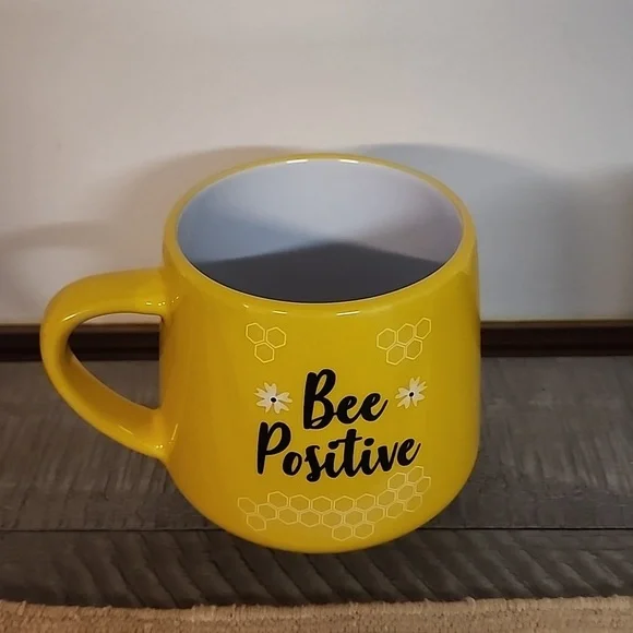 NWOT BEE POSITIVE LARGE COFFEE MUG - Picture 3 of 8